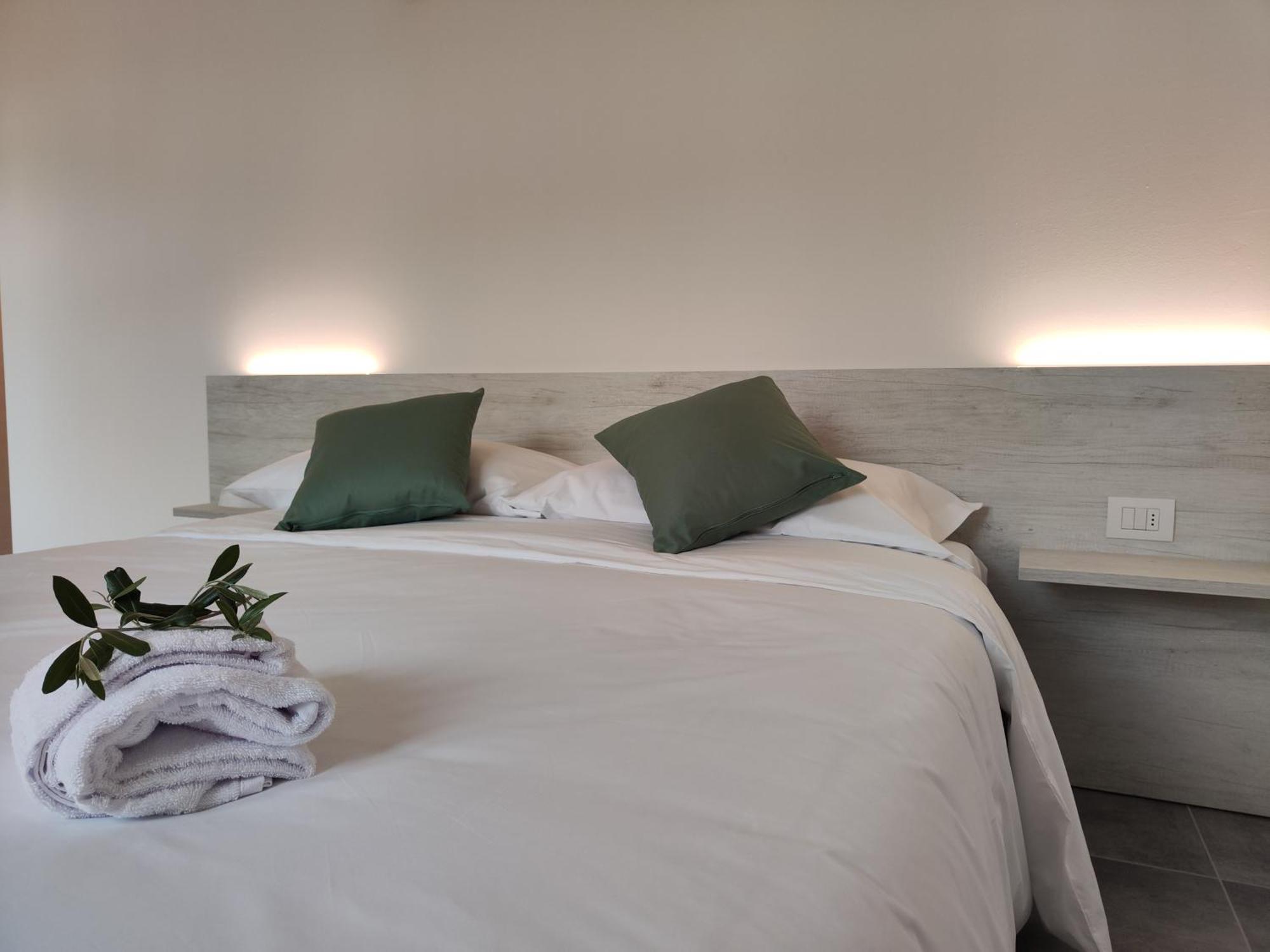 Oasi Degli Ulivi Appartement Riva del Garda Buitenkant foto